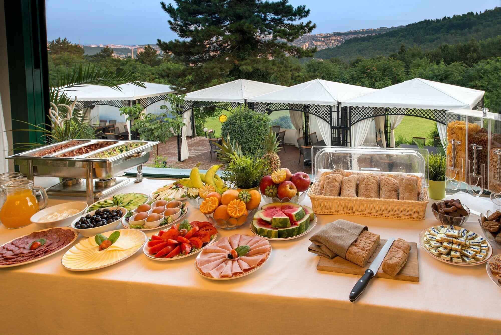 Park Hotel Raya Garden - Free Parking Veliko Tarnovo Exterior photo
